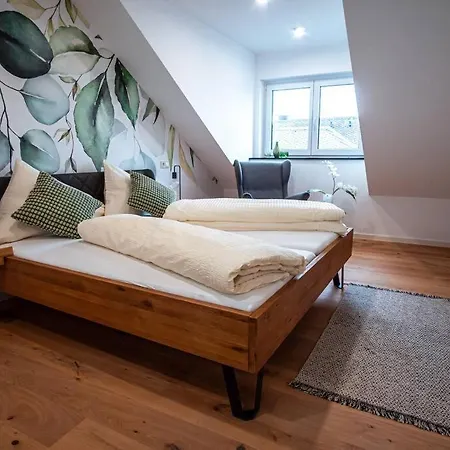 Neue Mit Schlossblick - Urlaub Im Wein- Und Ferienort