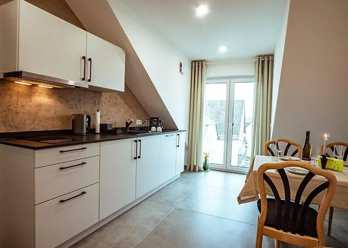 Neue Mit Schlossblick - Urlaub Im Wein- Und Ferienort Apartament