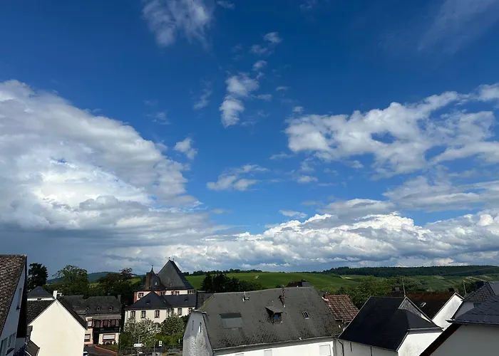 Neue Mit Schlossblick - Urlaub Im Wein- Und Ferienort